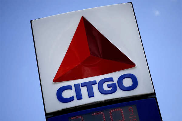 El logotipo de la unidad estadounidense de PDVSA Citgo Petroleum se ve en una gasolinera en Stowell, Texas, Estados Unidos, 12 de junio de 2018