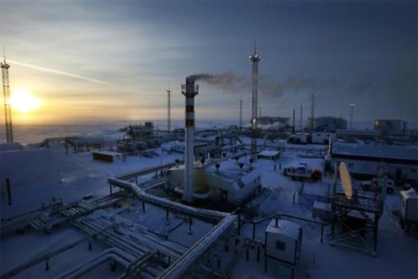 Vista de una planta de gas y petróleo del gigante ruso Gazprom en el golfo de Obi, sobre el Ártico ruso a