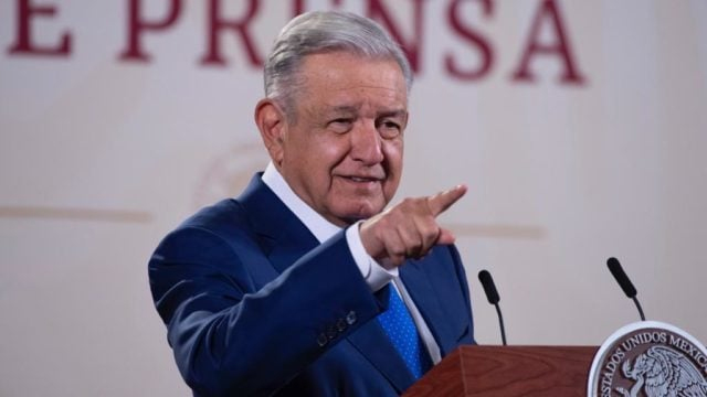 López Obrador adelantó que Hacienda respaldará las obligaciones financieras de Pemex con un plan que incluye una partida del presupuesto.