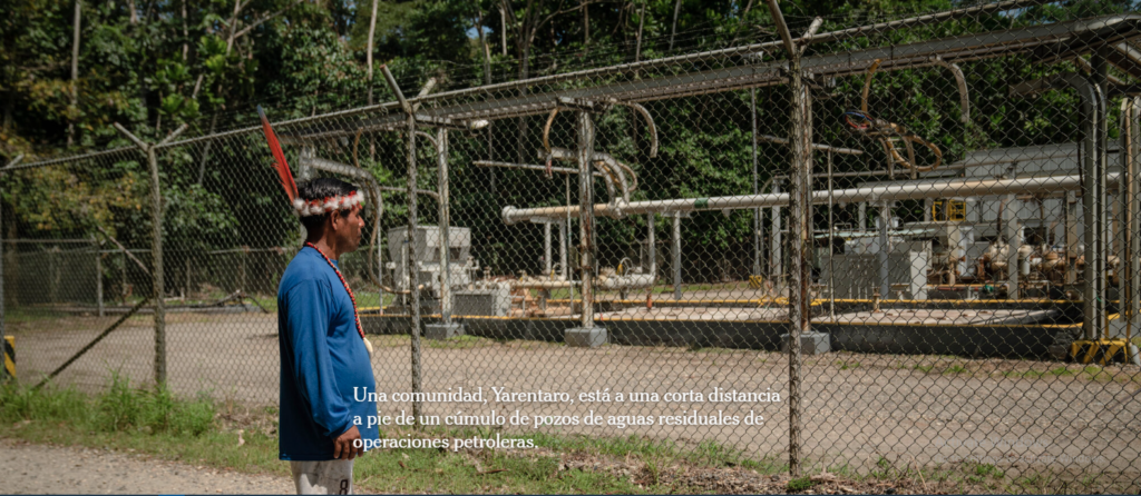 Una comunidad, Yarentaro, está a una corta distancia a pie de un cúmulo de pozos de aguas residuales de operaciones petroleras.