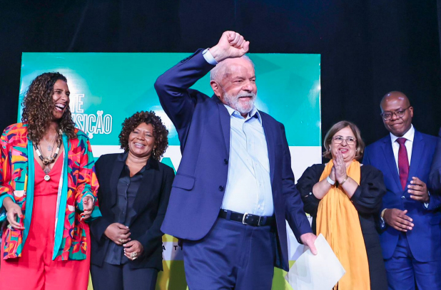 Lula anuncia sus 16 ministros(Ricardo Stuckert)