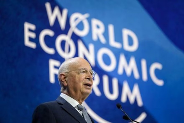 El fundador y presidente ejecutivo del Foro Económico Mundial, Klaus Schwab, en una asamblea en Davos, Suiza, el 24 de mayo de 2022 