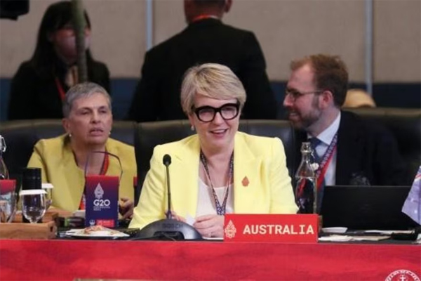 La ministra del Medioambiente y del Agua de Australia, Tanya Plibersek, en una reunión con sus homólogos del G20 en Nusa Dua, Indonesia, el 31 de agosto de 2022 