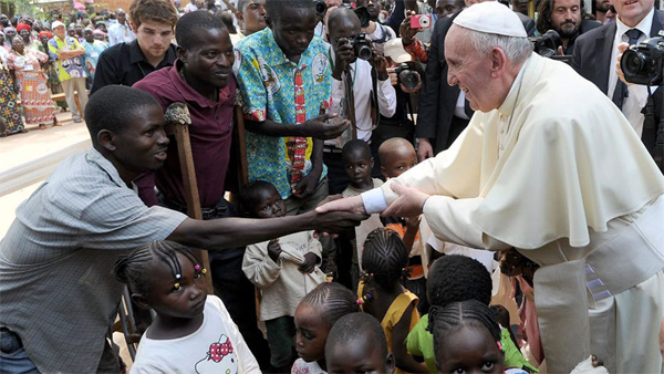 Visita del Papa en la República Centroafricana. (Atlas/Daniel Dal Zennaro/EFE)