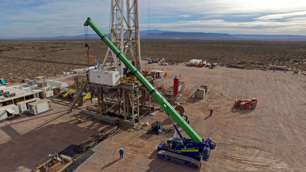 Vaca Muerta Ubicada en la cuenca neuquina, estos yacimientos se posicional como el segundo reservorio de shale gas del mundo y el cuarto de shale oil