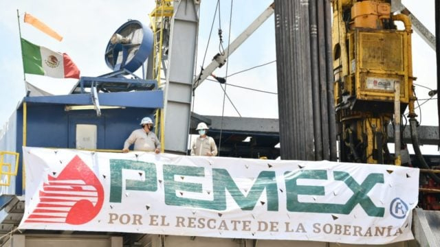 De acuerdo con información de la empresa productiva del Estado, este ahorro se ha logrado por la implementación del Programa de Excelencia Operativa que implementa acciones de mejora y eficiencia en la operación y funcionamiento de la petrolera.