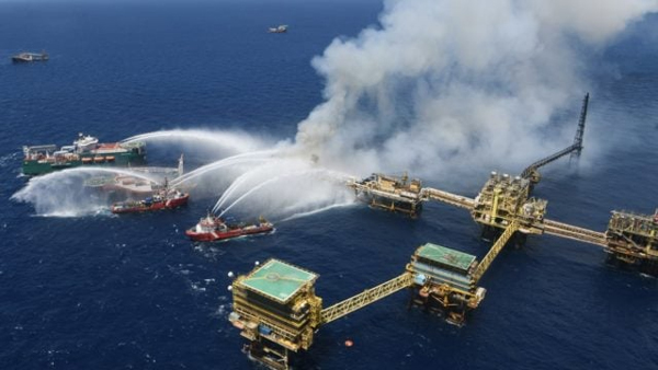 explosión en plataforma Nohoch de Pemex