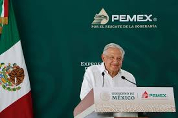 El presidente hizo esta declaración tras reportes de la prensa internacional y local sobre un supuesto plan de Pemex para reducir la exportación de petróleo. 