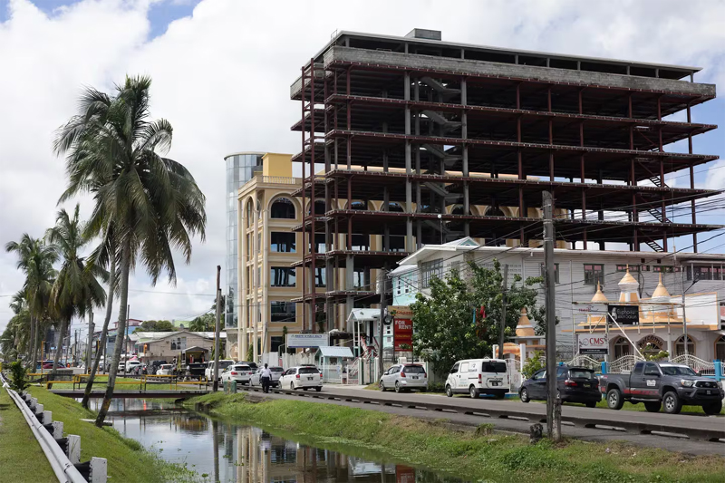 Siguen apareciendo nuevas infraestructuras en Georgetown el 25 de junio.(Source: Yancye/Haywood Bloomberg)