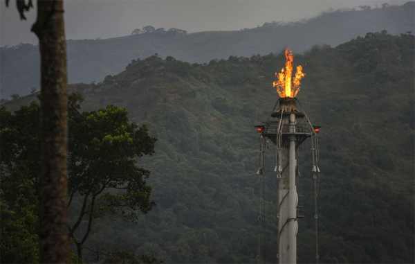 Oil explotation and production in Colombia's amazon green forest