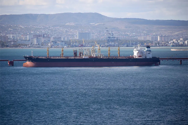 An oil tanker in Novorossiysk, a Russian port on the Black Sea. Russia’s deputy prime minister, Alexander Novak, said the country has been “fully selling” all of the oil it has produced. (Associated Press)