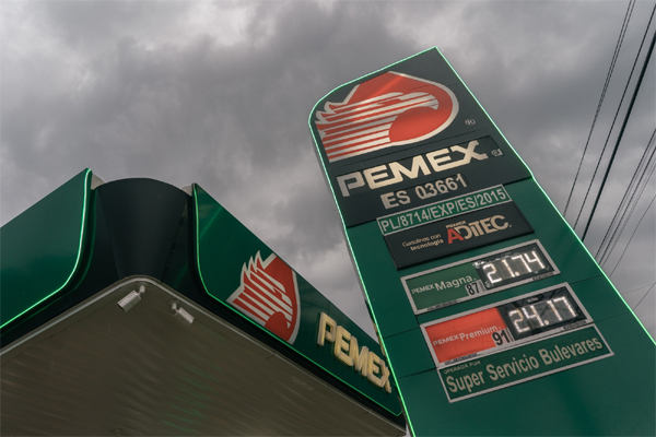A Petroleos Mexicanos gas station in Naucalpan, Mexico State, Mexico.  