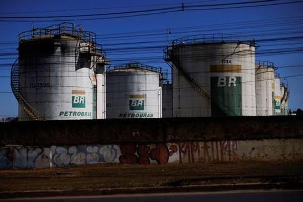 A general view of the tanks of Brazil's state-run Petrobras oil company following the announcement of updated fuel prices at at the Brazilian oil company Petrobras in Brasilia, Brazil June 17, 2022. REUTERS/Ueslei Marcelino