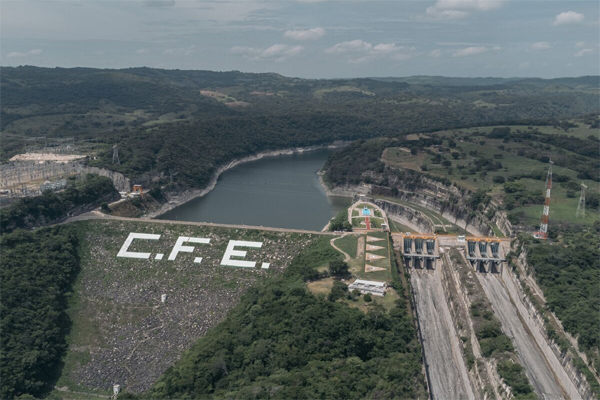 The Comision Federal de Electricidad (CFE) Angostura hydroelectric dam, officially known as the Belisario Dominguez Dam, on the Grijalva River near Venustiano Carranza, Chiapas state, Mexico, on Monday, July 18, 2022. , Photographer: Jeoffrey Guillemard/Bloomberg