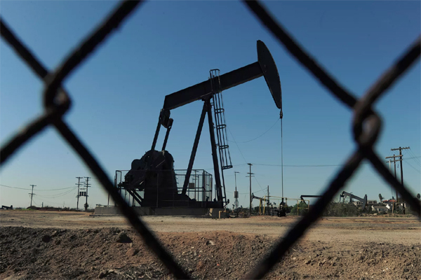 Oil pumps in operation at an oilfield near central Los Angeles. Photo: MARK RALSTON/AFP/Getty Images