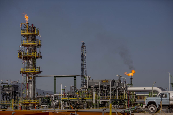 The Petroleos Mexicanos Miguel Hidalgo Refinery in Tula, Hidalgo, Mexico.Photographer: Alejandro Cegarra/Bloomberg