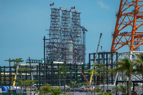 The Petroleos Mexicanos Dos Bocas Olmeca refinery in the town of Paraiso, Tabasco state, Mexico.Photographer: Alejandro Cegarra/Bloomberg