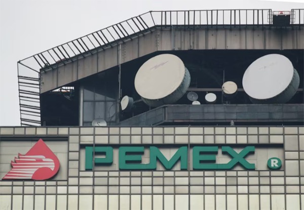 The logo of Mexican state oil company Pemex is pictured at its headquarters, in Mexico City, Mexico May 8, 2024. REUTERS/Henry Romero