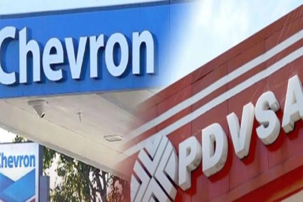 The US does not plan to respond to the Venezuelan government's crackdown on the political opposition by imposing tougher sanctions against Caracas' oil sector, a decision that will allow Chevron to maintain its foothold in the country.